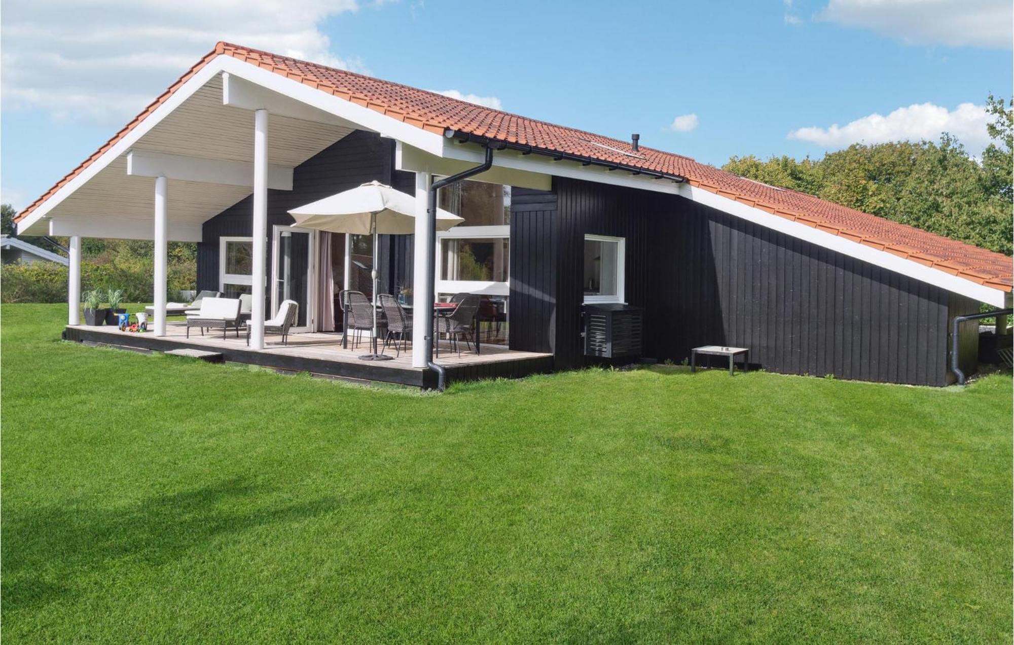 Amazing Home In Askeby With Sauna Exteriör bild